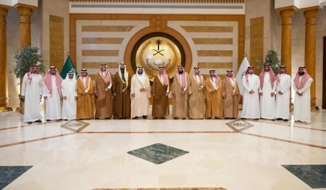 تسليم وثائق تملُّك مساكن المستفيدين من تبرُّع ولي العهد بمكة