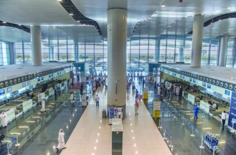 عوامل تشغيلية تلغي وترجئ رحلات بمطار الملك خالد
