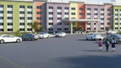 على شارعين وبعيدًا عن المحطات: اشتراطات للمباني التعليمية