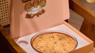 عرض أنوش للحلويات