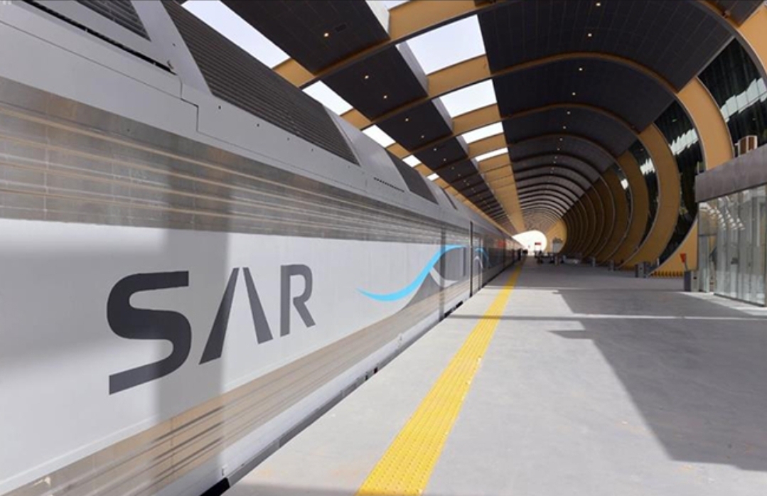 500 ألف والسجن عامين عقوبة التعدي على السكك الحديدية 500 ألف والسجن عامين عقوبة التعدي على السكك الحديدية